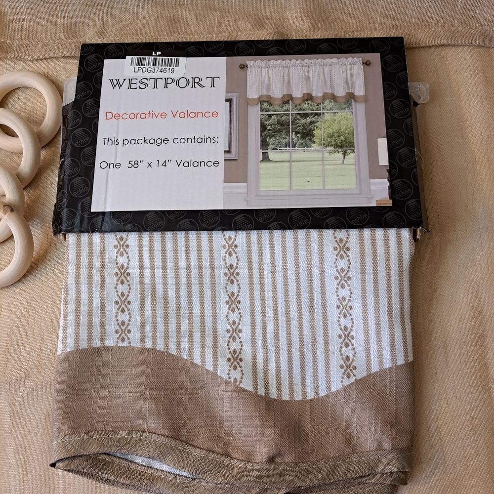 The Westport Decorative Valance Contains One Valance 58" X 14" New in Package